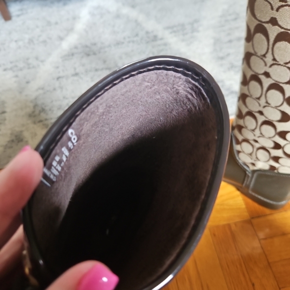 Coach Tristee Rubber Rain Boots Brown/Khaki Signature Lace Up Back Size 8 EUC - Picture 9 of 16